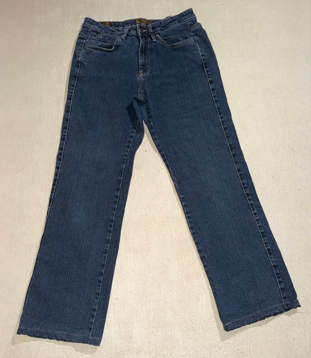 Wrangler Aura women’s regular rise blue jeans
